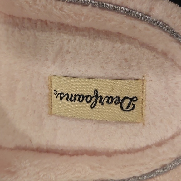Dearfoams Slippers - Picture 3 of 10